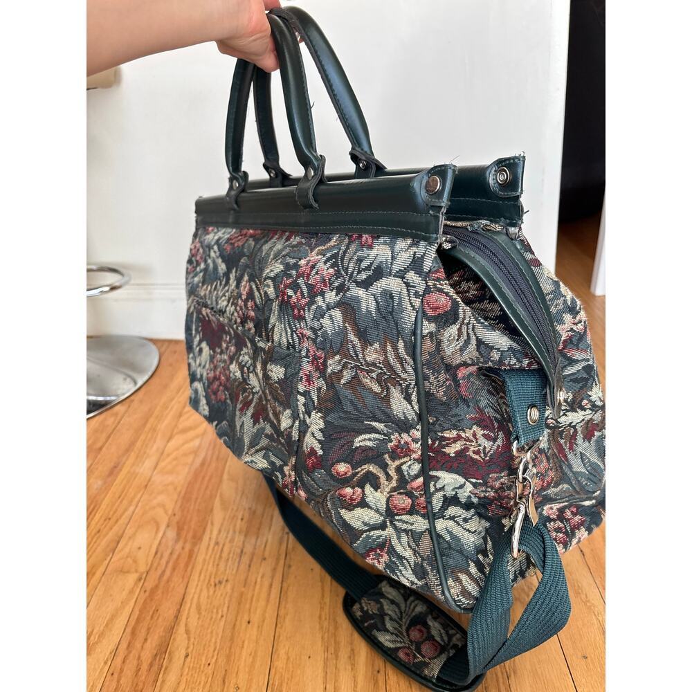 Atlantic Vintage Floral Tapestry Rolling Garment Bag Carry Suiter Travel Luggage - Picture 12 of 16